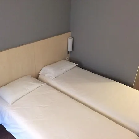 إيبيس بدجت سنتر فيل 2*